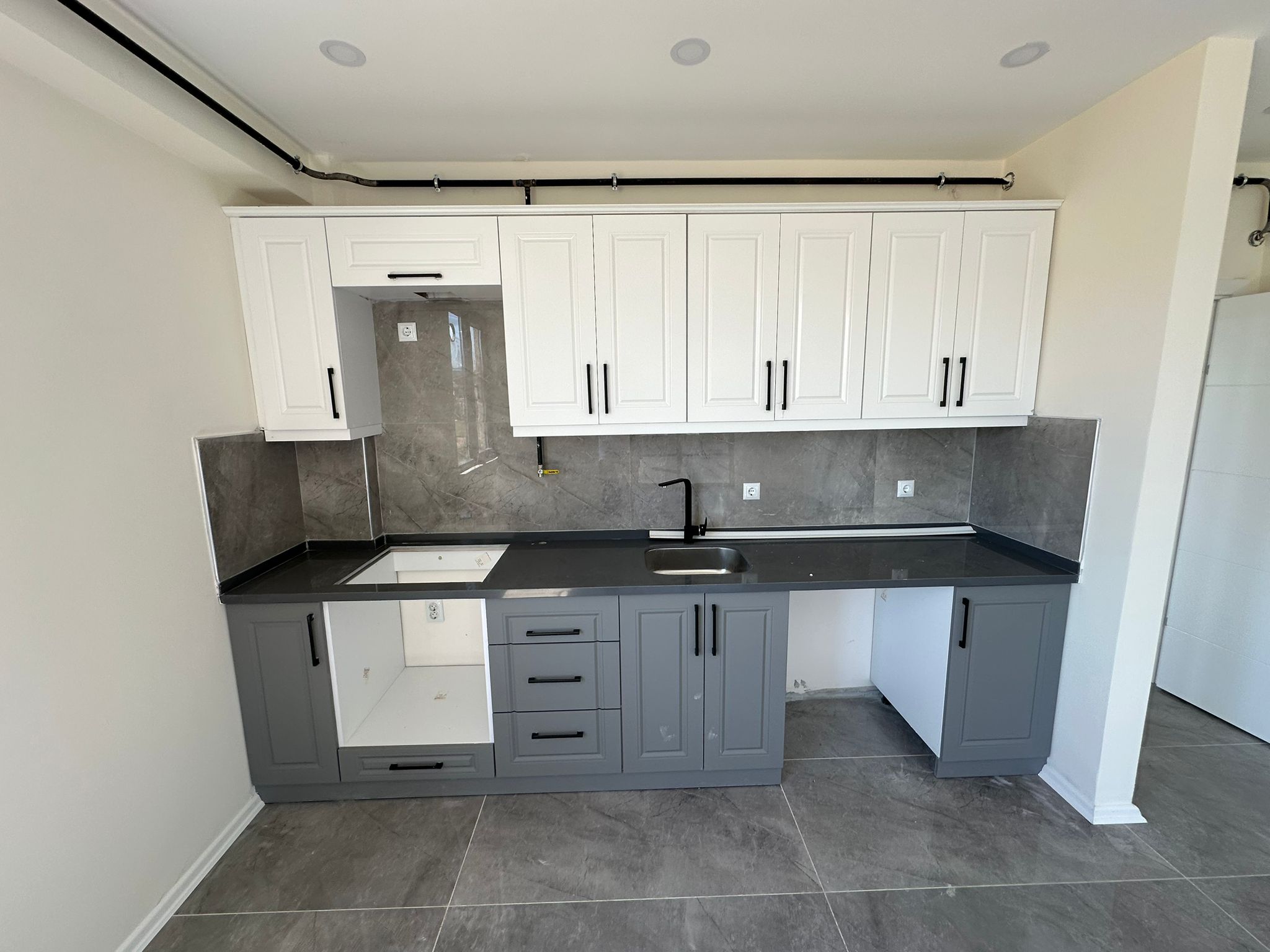 BP ARKASI 2+1 AMERİKAN MUTFAK